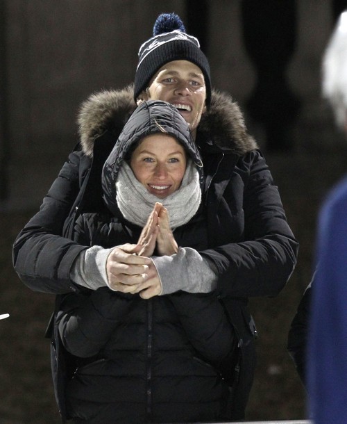 Gisele Bundchen Walks Out On Angry Tom Brady: Seeks Marital Advice From Psychic – Power Couple Headed For Divorce?