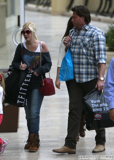 Dean McDermott Divorcing Tori Spelling – She Refuses Sex, He Demands Millions – Report