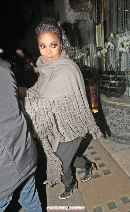 Janet Jackson’s One Last Duet With Brother Michael Jackson