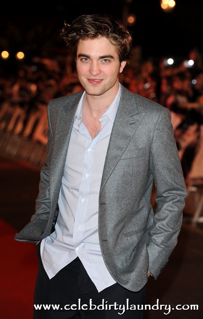Robert Pattinson Rallies Fans To Attack Nasty Hackers Who Stole And Leaked Breaking Dawn Pics