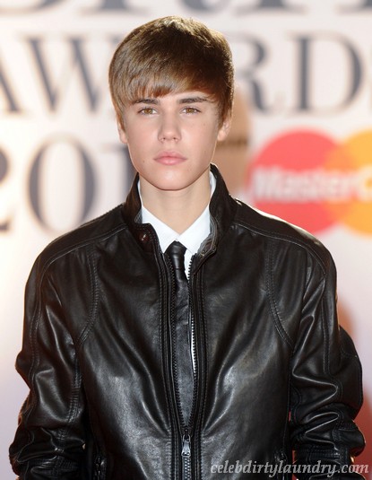 Justin Bieber Has A Selena Gomez Screensaver