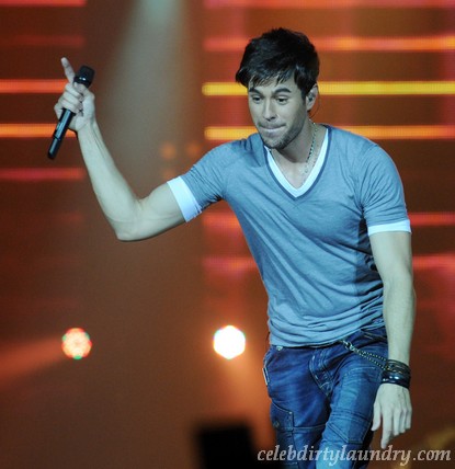 Enrique Iglesias Explains Britney Spears Tour Bail Out