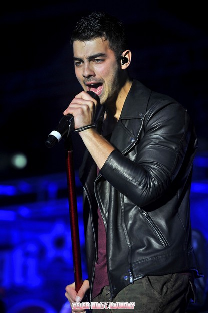 Joe Jonas Crushing On Britney Spears, Wanted To Tour with Her
