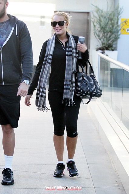 Lindsay Lohan Back to Her Old Ways, She was Sh*tfaced Drunk Last Night!