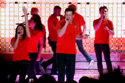 Glee creator Ryan Murphy Confirms That The Cast Will Graduate!