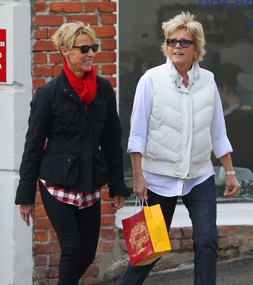 The Young and the Restless Spoilers: Does Nikki’s Love Life Blossom With Meredith Baxter’s New Character Maureen?