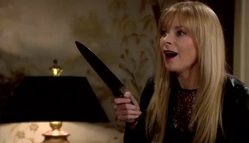 ‘The Young and the Restless’ Spoilers: Kelly Stabs Phyllis in Knife Attack – A Dream or Part of Victor’s Plan?