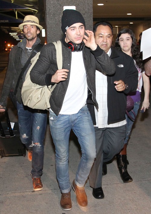 Zac Efron Attacked in Midnight Brawl In Drug Dealing Zone – Intoxicated Again